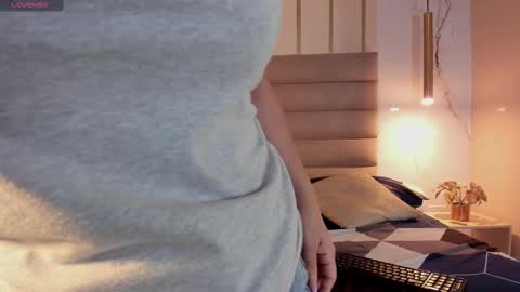 Snapshot of shaidy_scott chatting on January 31, 11:13 am shaidy_scott online show from January 31, 11:13 am