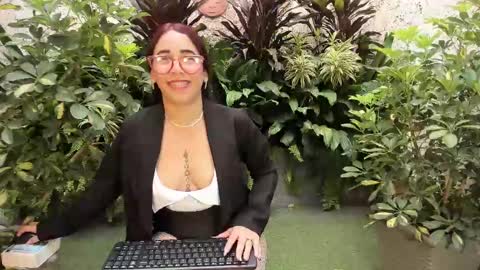 Snapshot of shaidy_scott chatting on February 2, 11:40 am shaidy_scott online show from February 2, 11:40 am