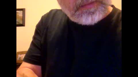 Snapshot of shakeyman889 chatting on December 2, 4:31 am shakeyman889 online show from December 2, 4:31 am