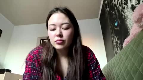 Snapshot of shakitaconnett chatting on December 22, 3:36 am Hana online show from December 22, 3:36 am