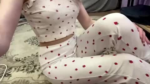 Emily online show from April 23, 1:35 pm