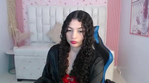 Shalon  online show from November 28, 2:09 pm