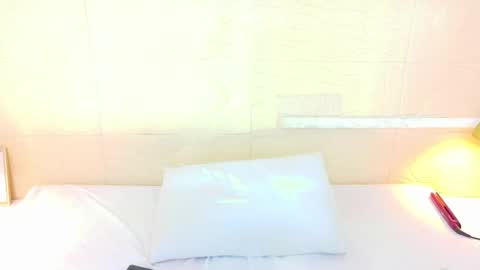 Catalina online show from November 20, 9:14 pm