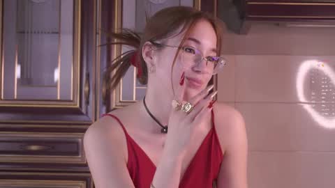 Snapshot of shandrahoner chatting on April 15, 7:58 pm Liza online show from April 15, 7:58 pm