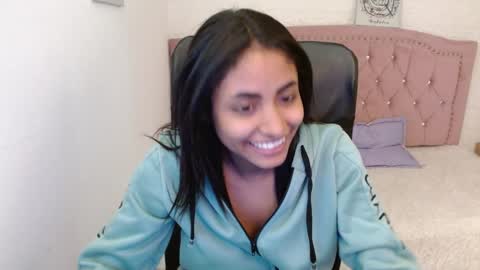 shanelle online show from January 15, 9:02 am