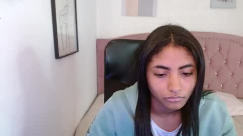 shanelle online show from October 24, 3:03 am