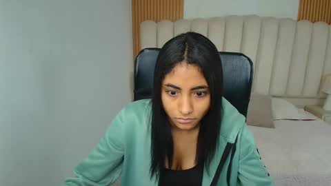 shanelle online show from March 6, 3:25 am