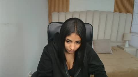 Snapshot of shaneelle chatting on May 18, 12:11 pm shanelle online show from May 18, 12:11 pm