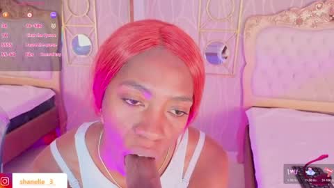 S H A N E L L E   online show from June 18, 2:54 pm