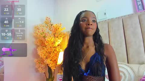 Snapshot of shanelwest7 chatting on February 26, 1:43 pm Shanel online show from February 26, 1:43 pm