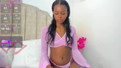 Snapshot of shanelwest7 chatting on March 11, 1:39 pm Shanel online show from March 11, 1:39 pm