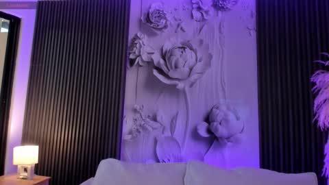 Snapshot of shaniadaniels chatting on March 4, 10:05 pm ShaniaDaniels online show from March 4, 10:05 pm