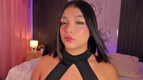 Snapshot of shaniadaniels chatting on March 19, 10:47 pm ShaniaDaniels online show from March 19, 10:47 pm