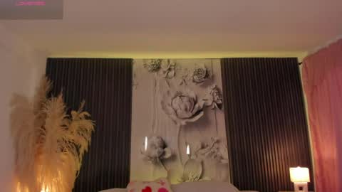 Snapshot of shaniadaniels chatting on May 10, 10:04 pm ShaniaDaniels online show from May 10, 10:04 pm