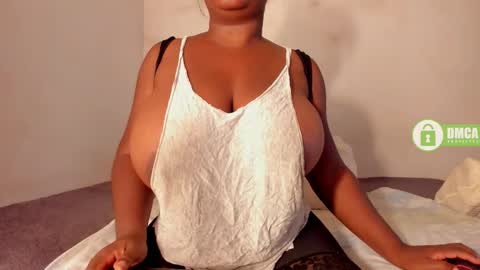 Danna online show from November 13, 3:33 pm