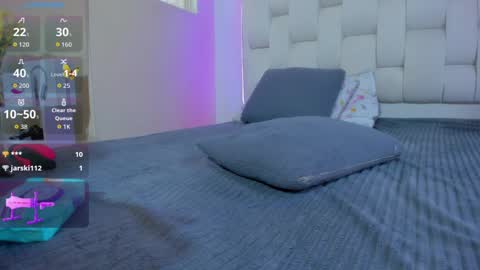 Snapshot of shannakendall chatting on September 24, 2:31 pm Shana online show from September 24, 2:31 pm