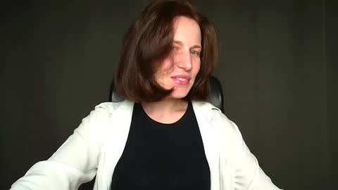 Shannen online show from May 6, 11:04 am