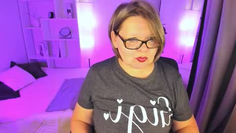 Shannon online show from March 26, 1:17 pm