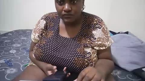 shanny_123 online show from March 19, 2:15 am