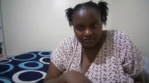 Snapshot of shanny_123 chatting on April 28, 9:14 am shanny_123 online show from April 28, 9:14 am