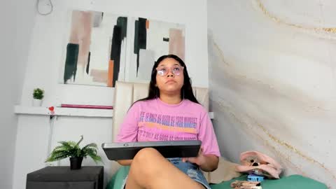 Snapshot of shanon_marel chatting on September 22, 12:18 pm SHANON online show from September 22, 12:18 pm