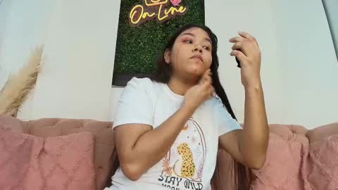 Snapshot of shanon_marel chatting on October 10, 12:15 pm SHANON online show from October 10, 12:15 pm