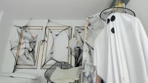 Snapshot of shanon_marel chatting on October 14, 12:06 pm SHANON online show from October 14, 12:06 pm