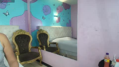 Snapshot of shanon_mature_ chatting on March 2, 8:15 pm Shanon online show from March 2, 8:15 pm