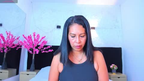 Snapshot of shanon_mature_ chatting on March 28, 7:02 pm Shanon online show from March 28, 7:02 pm