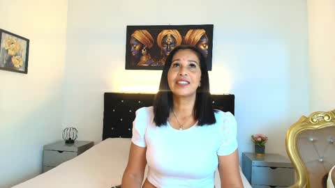Snapshot of shanon_mature_ chatting on April 20, 7:48 pm Shanon online show from April 20, 7:48 pm