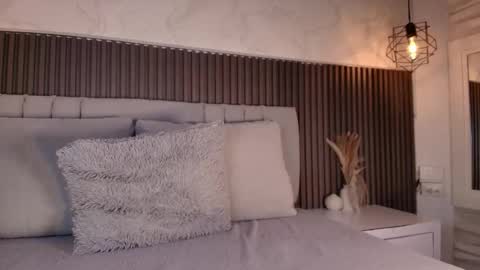 SHANON online show from February 3, 7:19 pm