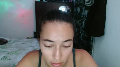 Snapshot of shantal_d01 chatting on September 22, 3:08 am shantal_d01 online show from September 22, 3:08 am