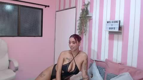 shantal online show from June 2, 5:26 pm