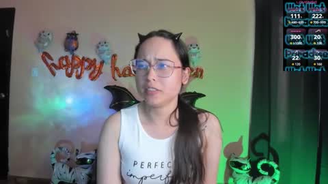 Cat-FOLLOWME and we talk IGshantal cerezo online show from October 24, 9:00 pm