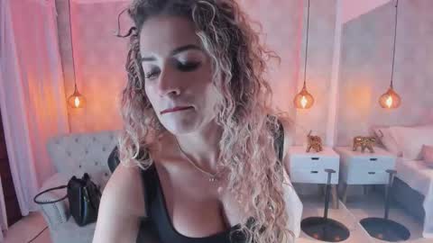 Shantal online show from January 10, 11:12 am