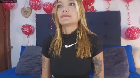 shantallvegga1 online show from February 16, 12:12 pm