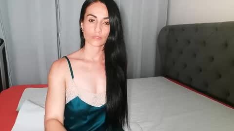 Snapshot of shantalxxx67 chatting on March 12, 11:22 pm shantal online show from March 12, 11:22 pm