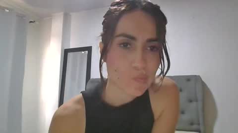 Snapshot of shantalxxx67 chatting on April 6, 4:19 pm shantal online show from April 6, 4:19 pm
