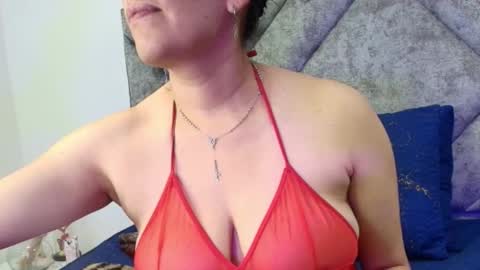 Snapshot of shantey_laurent chatting on March 4, 1:06 pm shantey online show from March 4, 1:06 pm