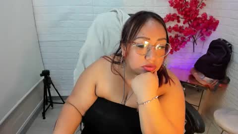 Shara Oz online show from March 18, 3:53 am