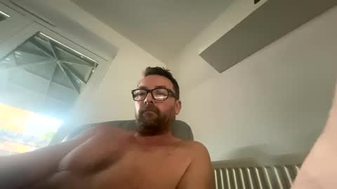 Sharksboy online show from November 9, 7:39 am