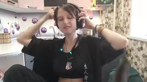 Snapshot of sharleenyodis chatting on June 29, 4:51 pm Sara online show from June 29, 4:51 pm