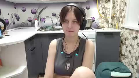 Snapshot of sharleenyodis chatting on July 4, 5:19 pm Sara online show from July 4, 5:19 pm