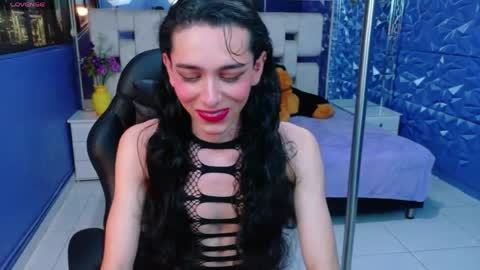 Snapshot of sharlon_ chatting on May 7, 2:00 pm Sharlond online show from May 7, 2:00 pm