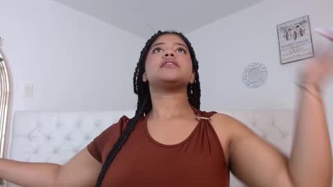 Sharlot online show from January 6, 1:59 pm