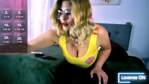 sharlott_3 online show from April 2, 12:58 pm