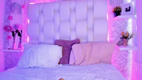 Sharon online show from February 9, 4:44 pm