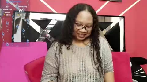 Snapshot of sharon_noa chatting on February 25, 12:20 am Sharon Noa online show from February 25, 12:20 am