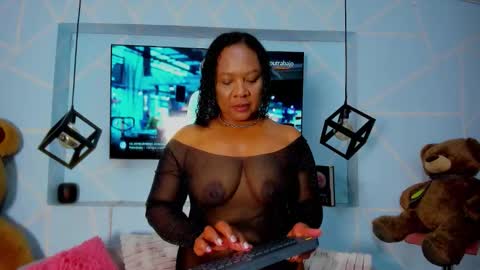 Snapshot of sharon_noa chatting on March 19, 11:36 am Sharon Noa online show from March 19, 11:36 am