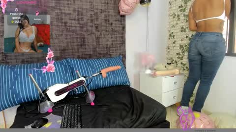 Snapshot of sharoncute16 chatting on December 15, 9:08 pm sharoncute16 online show from December 15, 9:08 pm